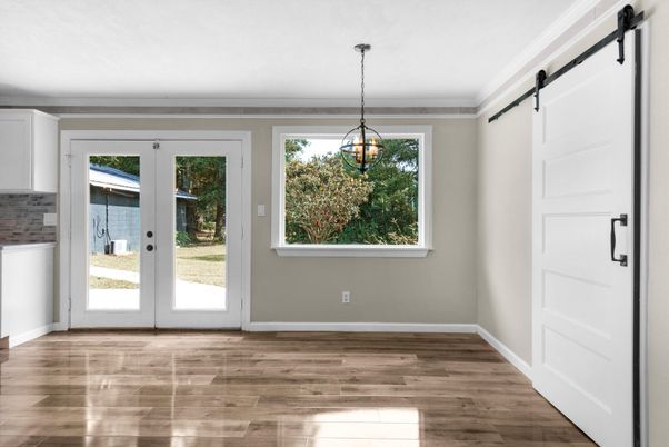 Empty room, Interior, Pendant Lights, Wood Texture Flooring