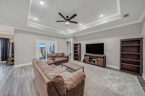 Interior, Living room, Recessed Lighting, Wood Texture Flooring
