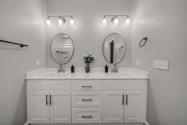 Bathroom, Dual Sink Vanities, Interior