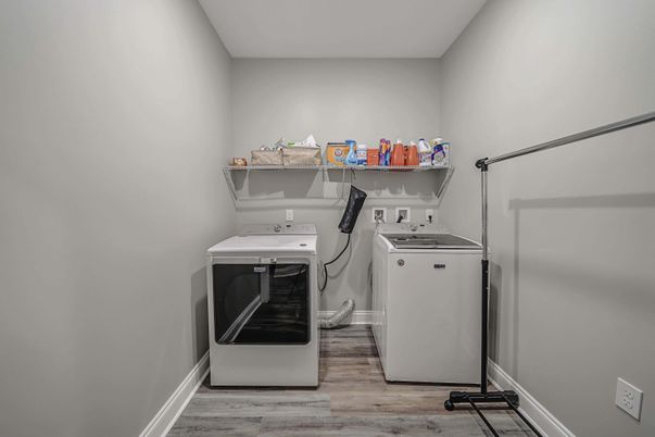 Interior, Washer, Wood Texture Flooring