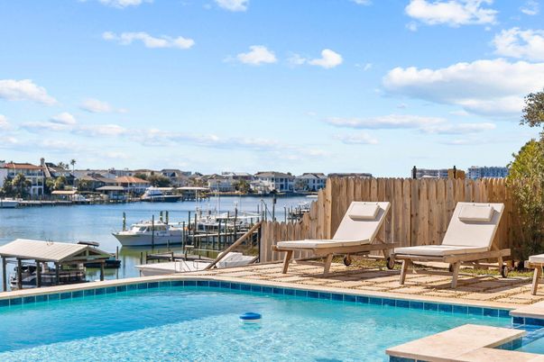 Exterior, Lake, Pool, Water
