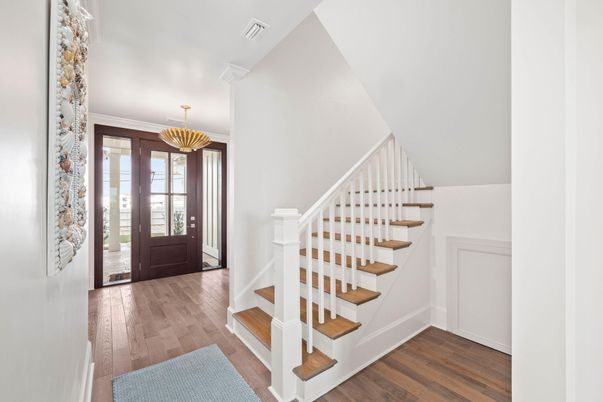 Chandelier, Interior, Wood Texture Flooring