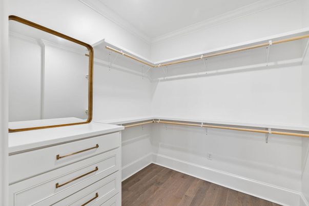 Interior, Walk-in Closets, Wood Texture Flooring