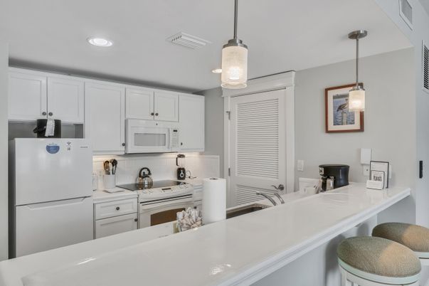 Interior, Kitchen, Pendant Lights, Recessed Lighting