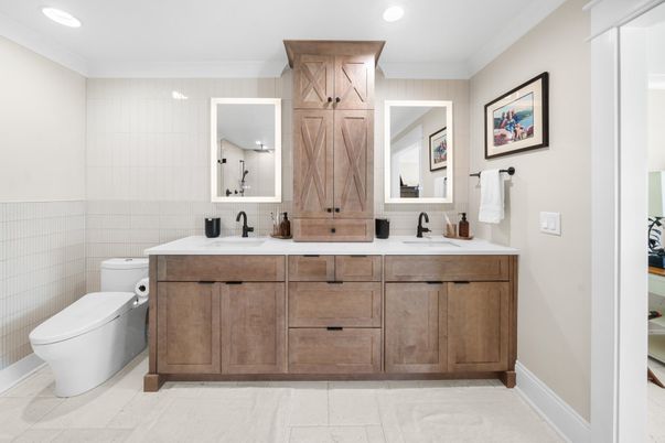 Bathroom, Dual Sink Vanities, Interior, Recessed Lighting