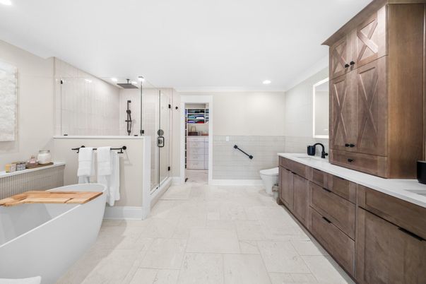 Bathroom, Dual Sink Vanities, Free Standing Baths, Glass Shower, Interior, Recessed Lighting