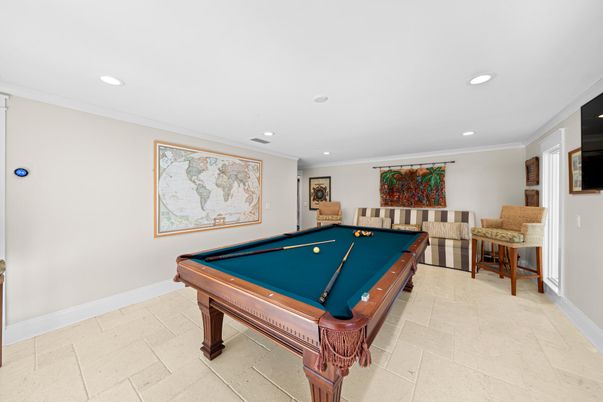 Billiard Table, Game Room, Interior, Recessed Lighting