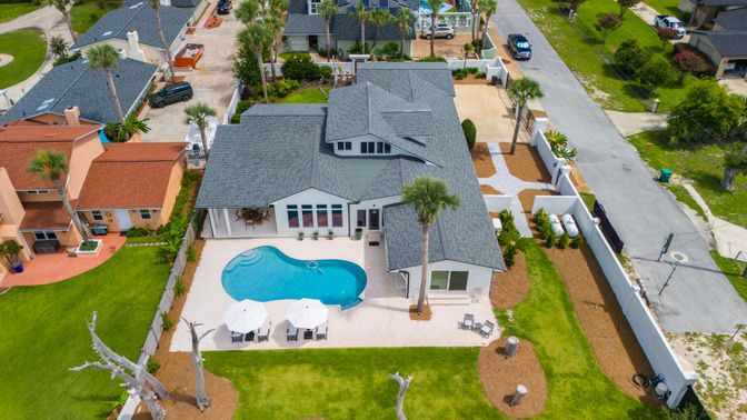 Exterior, Drone