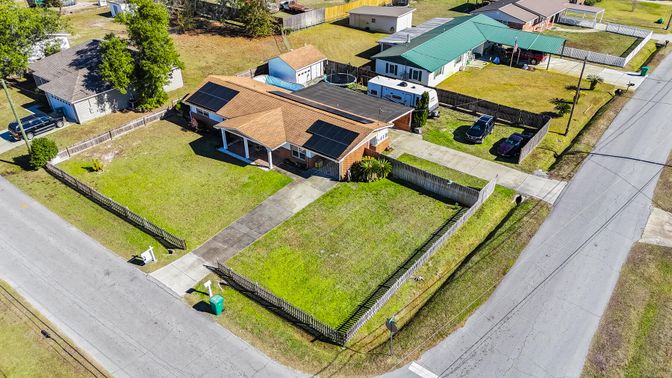 Exterior, Drone