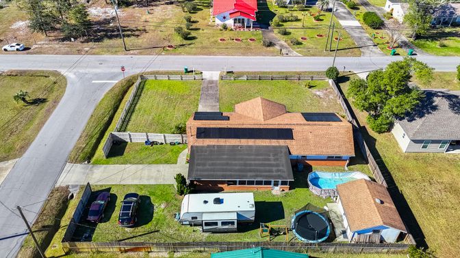 Exterior, Drone