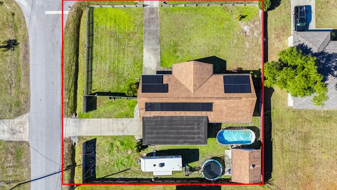 Exterior, Drone