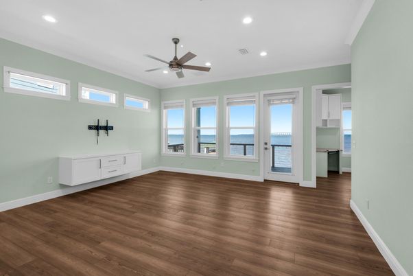 Empty room, Interior, Recessed Lighting, Water, Wood Texture Flooring