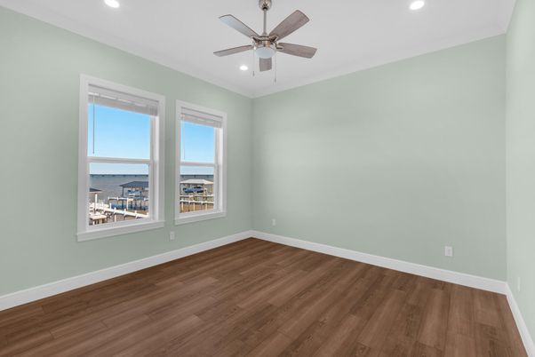 Empty room, Interior, Recessed Lighting, Wood Texture Flooring