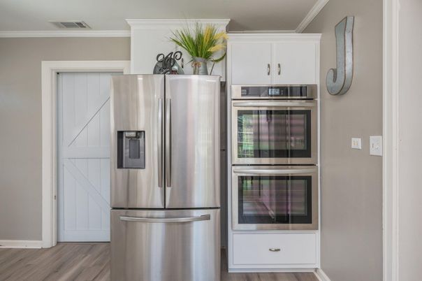 Interior, Kitchen, Stainless Steel Appliances, Wood Texture Flooring