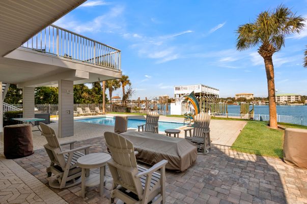 Exterior, Pool, Water