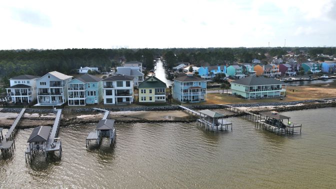 Exterior, Drone