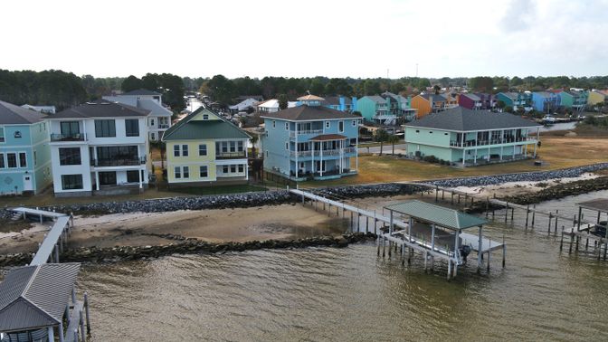 Exterior, Drone