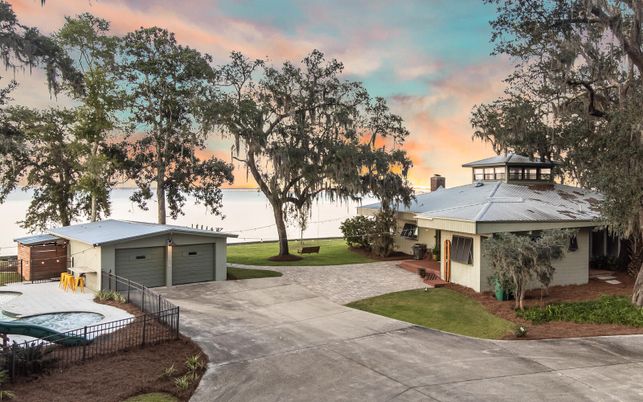 Backyard, Detached Garage, Exterior