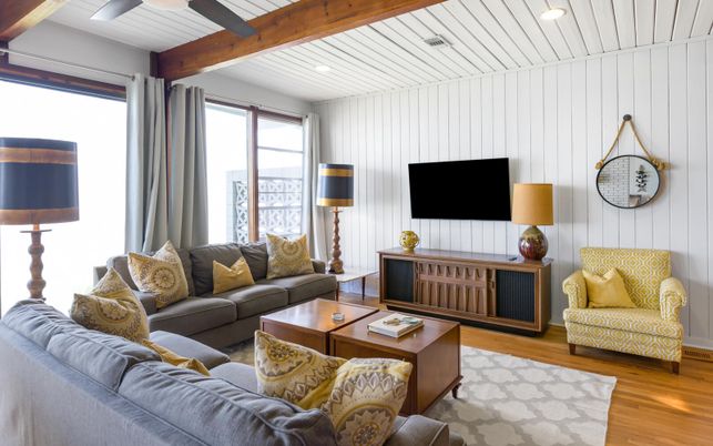 Interior, Living room, Recessed Lighting, Wooden Beams, Wood Texture Flooring
