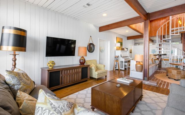 Interior, Living room, Recessed Lighting, Wooden Beams, Wood Texture Flooring