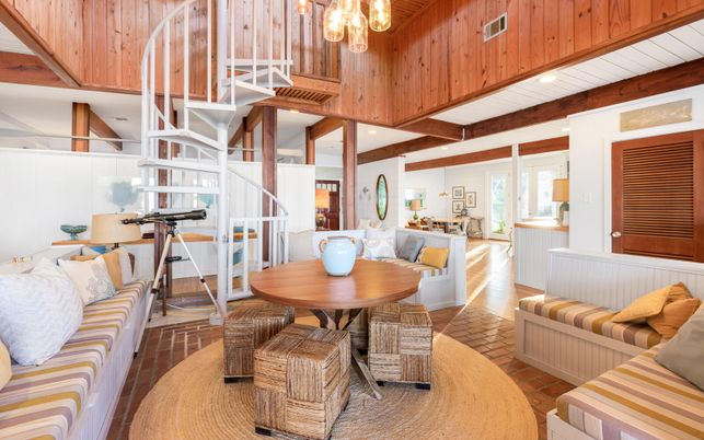 Dining room, Interior, Living room, Wooden Beams, Wooden Ceilings