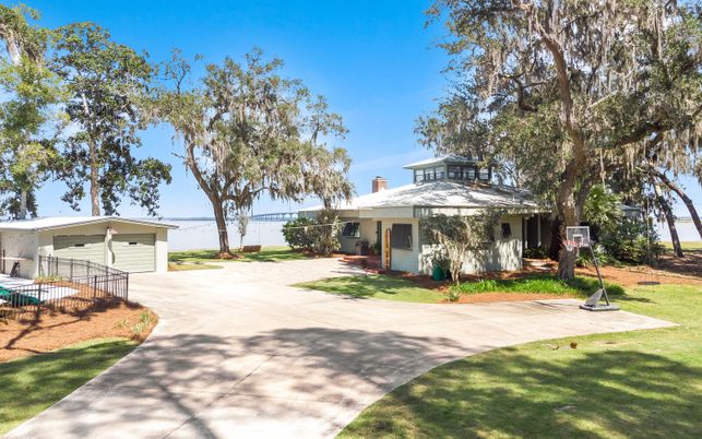 Backyard, Detached Garage, Exterior