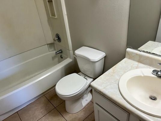 Bathroom, Interior, Tile Countertops