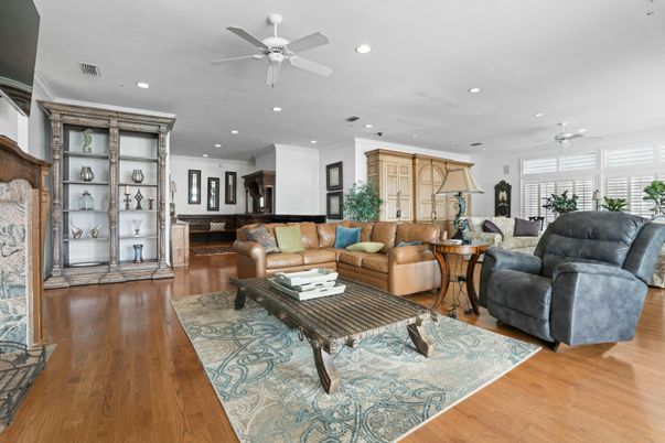 Interior, Living room, Recessed Lighting, Wood Texture Flooring