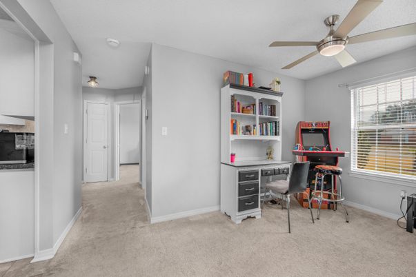 Home Office, Interior