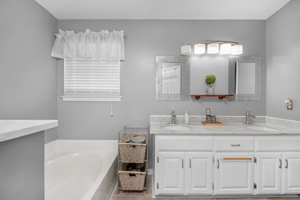 Bathroom, Dual Sink Vanities, Interior