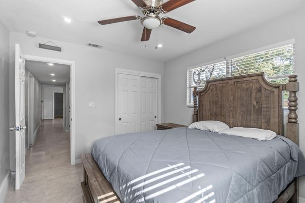 Bedroom, Interior, Recessed Lighting