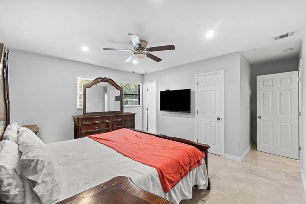 Bedroom, Interior, Recessed Lighting