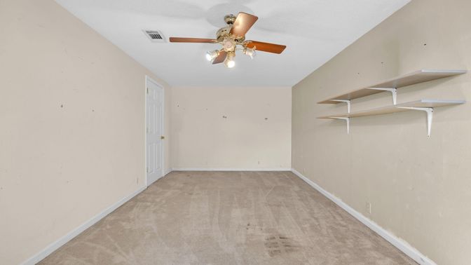 Empty room, Interior, Walk-in Closets