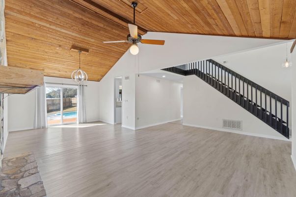 Empty room, Interior, Pendant Lights, Wooden Ceilings, Wood Texture Flooring