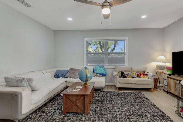 Interior, Living room, Recessed Lighting, Wood Texture Flooring