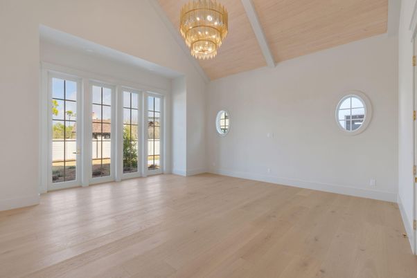 Chandelier, Empty room, Interior, Wood Texture Flooring