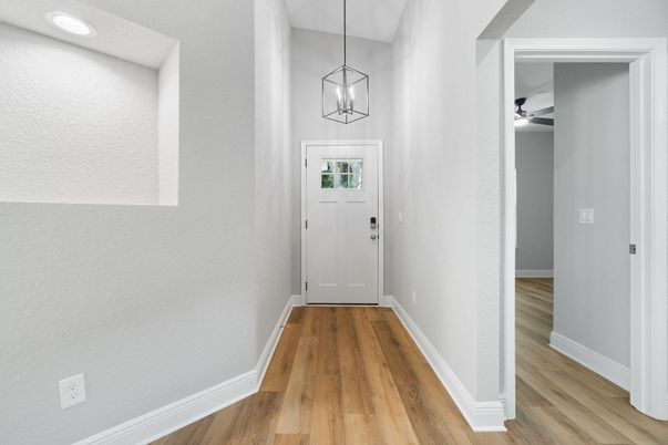 Interior, Pendant Lights, Recessed Lighting, Wood Texture Flooring
