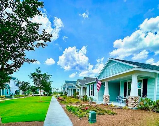 Backyard, Exterior, Facade, Ranch