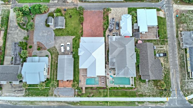 Exterior, Drone