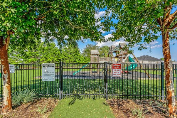 Exterior, Tennis Courts