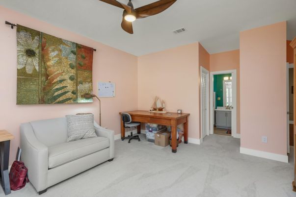 Home Office, Interior
