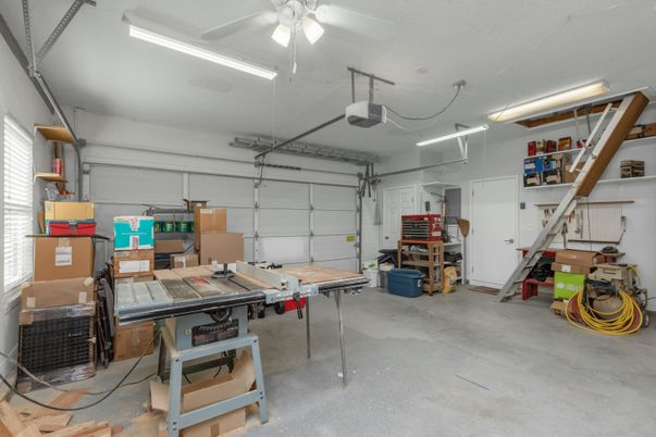 Garage, Interior