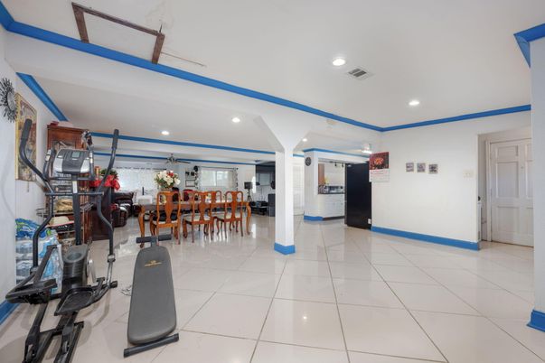 Dining room, Fitness Equipment, Interior, Recessed Lighting