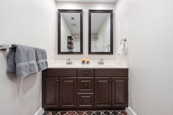 Bathroom, Dual Sink Vanities, Interior