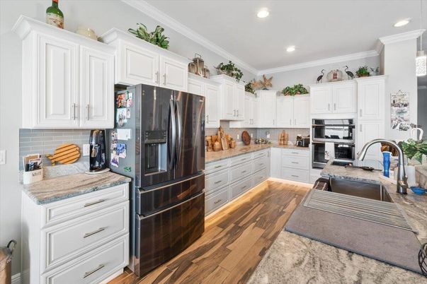 Interior, Kitchen, Recessed Lighting, Wood Texture Flooring