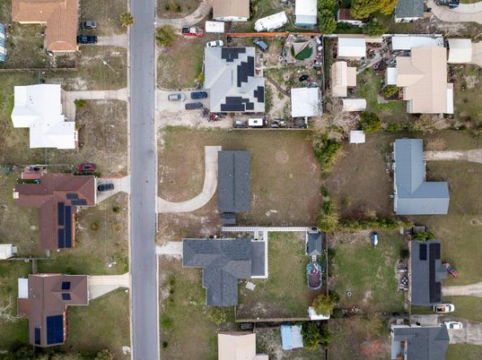 Exterior, Drone
