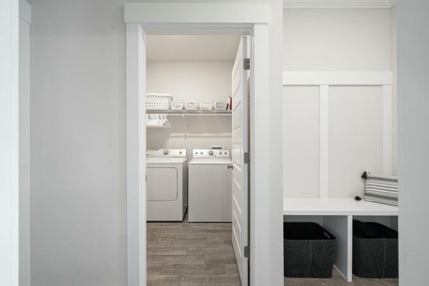 Interior, Utility Closets, Washer, Wood Texture Flooring