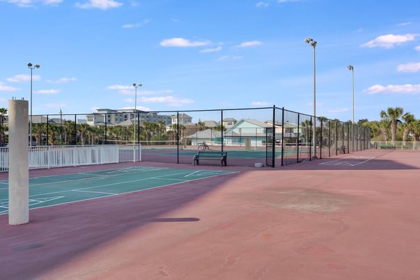 Exterior, Tennis Courts