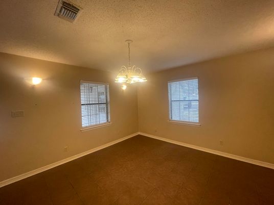 Empty room, Interior, Pendant Lights