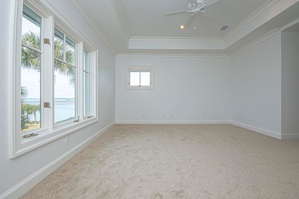 Empty room, Interior, Recessed Lighting, Water
